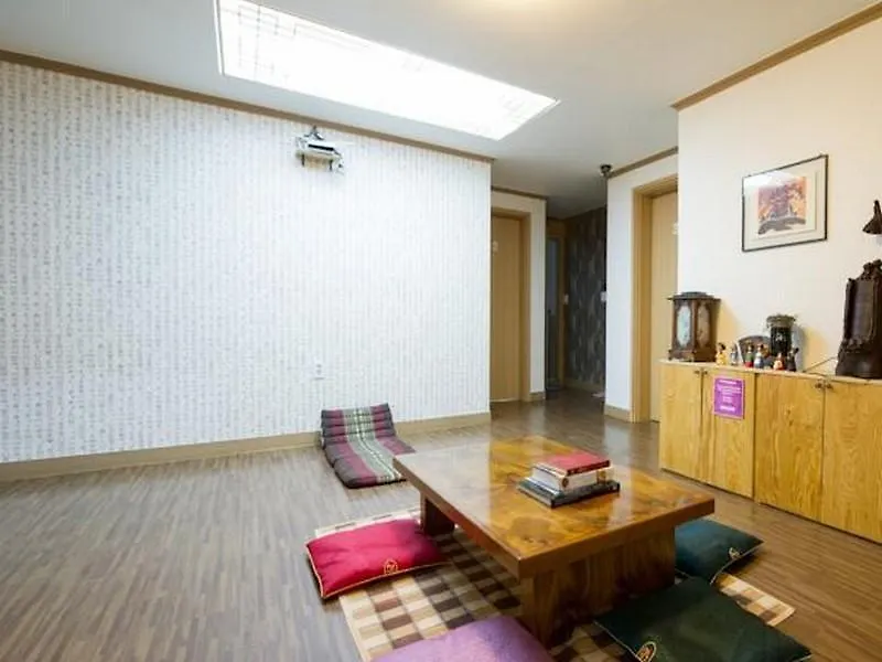 Uwa Guesthouse Seoul